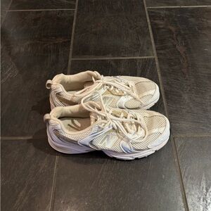 New Balance 530 Sneakers
